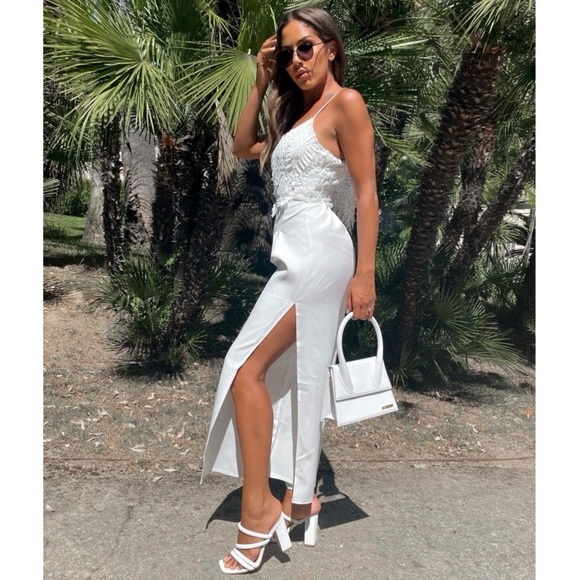 White Lace Sleeveless V-Neck Side Slit Wide Leg Jumpsuit Playsuit - Picture 8 of 15